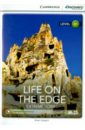 Sargent Brian Life on the Edge. Extreme Homes. Intermediate. Book with Online Access eco homes in unusual places living in nature