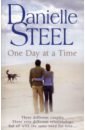 Steel Danielle One Day at a Time steel d one day at a time a novel